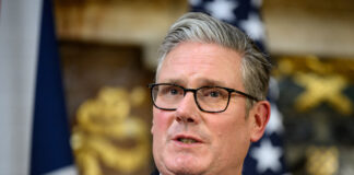 Marea Britanie analizează eliminarea taxelor de viză pentru atragerea talentelor globale