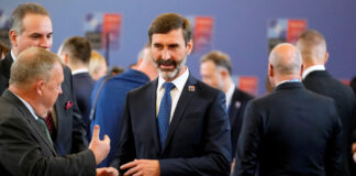 Slovacia sfidează presiunile UE și SUA: Refuză să renunțe la energia rusească și acuză ipocrizia Occidentului