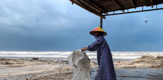 Vietnamul evacuează mii de oameni și închide aeroporturi pe măsură ce se apropie Taifunul Bualoi