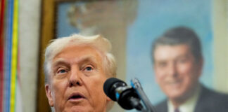 Trump vrea să interzică companiilor aeriene chineze să survoleze Rusia pe rutele către SUA