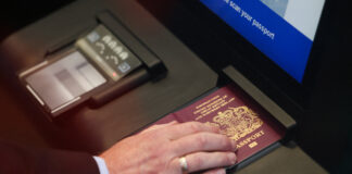 Noile controale la frontierele UE vor dura mai mult, dar nu vor afecta traficul din perioadele de vârf, afirmă Portul Dover