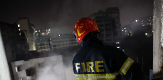 UPDATE 2: Oficial din Bangladesh: ușa închisă și gazul toxic au cauzat moartea angajaților în incendiul de la fabrică