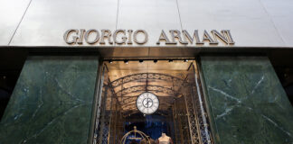 Directorul Armani, Marsocci, urmează să devină CEO al casei de modă, potrivit unei surse