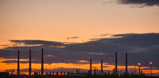 Atac cu dronă ucraineană asupra uzinei de procesare a gazelor din Orenburg