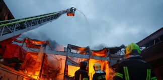 Trump: Putin trebuie să încheie războiul din Ucraina, nu să testeze rachete