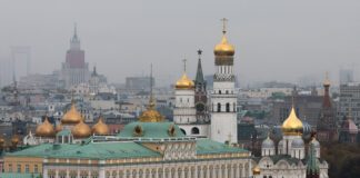 Kremlinul amenință: trupele ruse „vor distruge” combatanții străini din Ucraina