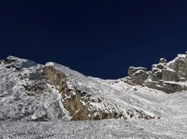 UPDATE 1: Salvatorii au recuperat corpurile neînsuflețite ale doi alpiniști loviți de o avalanșă în Nepal