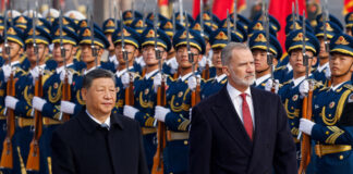 Xi Jinping promovează relații mai strânse cu regele Spaniei, în timp ce Madridul caută investiții chineze
