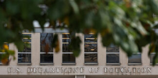 Universitățile din SUA înregistrează o scădere de 17% a studenților internaționali noi, arată un raport