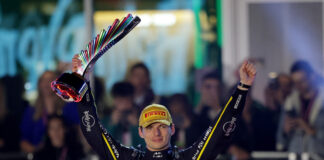 Verstappen câștigă la Las Vegas și revine în lupta pentru titlul F1 după descalificarea McLaren