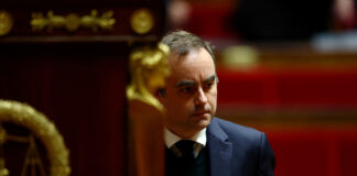 Premierul Franței pune presiune pe parlamentari pentru a adopta bugetul pe 2026, în ciuda tensiunilor politice