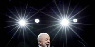 SUA ar putea reduce și mai mult tarifele pentru Brazilia, afirmă Lula după convorbirea cu Trump