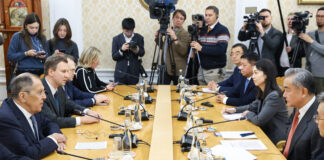 China și Rusia discută despre Ucraina și ajung la un „consens” privind Japonia în timpul vizitei ministrului chinez