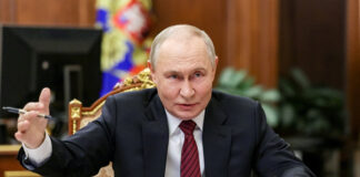Kremlinul a anunțat că președintele Vladimir Putin l-a asigurat pe Nicolas Maduro, președintele Venezuelei, de sprijinul Moscovei.