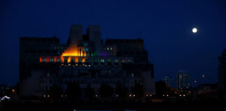 Șeful MI6 avertizează: Rusia reprezintă o amenințare tot mai agresivă pentru securitatea Marii Britanii