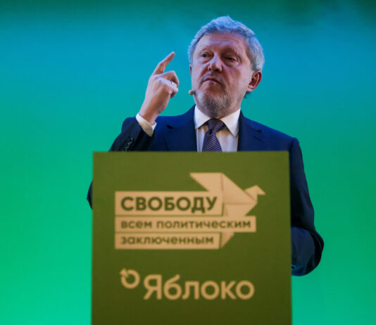 Opoziția rusă care cere încetarea focului în Ucraina își continuă campania în ciuda represiunii autorităților