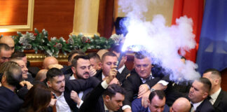 Scandal în Parlamentul Albaniei după acuzații de corupție la adresa vicepremierului