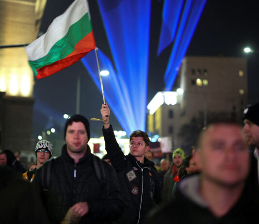 Mii de bulgari ies în stradă: proteste masive împotriva corupției și pentru reformă judiciară
