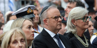 Prim-ministrul Australiei contestat în timpul comemorării victimelor atacului de la Bondi Beach