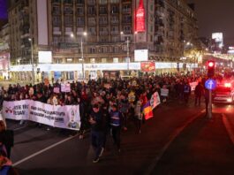Mii de români protestează împotriva abuzurilor din justiție
