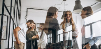 Peste 6,3 milioane de oameni muncesc pe salarii mici: un semnal de alarmă pe piața muncii