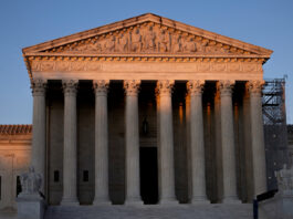 Tarifele lui Trump în fața Curții Supreme: decizie crucială pentru Statele Unite și economia mondială