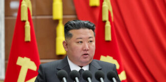 Kim Jong Un vizitează atelierul de artă pentru memorialul soldaților nord-coreeni căzuți în Ucraina