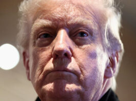 Trump avertizează Iranul: încheiați un acord nuclear sau următorul atac va fi „mult mai grav”