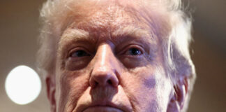 Trump avertizează Iranul: încheiați un acord nuclear sau următorul atac va fi „mult mai grav”