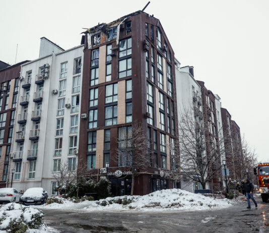 Rusia suspendă atacurile asupra Kievului până duminică, la cererea lui Trump; Zelenski promite reciprocitate