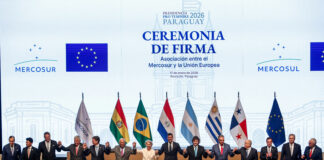UE și Mercosur semnează un acord comercial după 25 de ani de negocieri (Video)