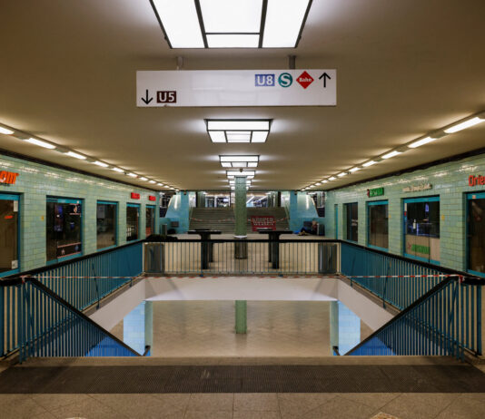 Zeci de mii de angajați din transporturi intră în grevă în Germania