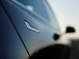 China va interzice mânerele „ascunse” ale portierelor auto din motive de siguranță