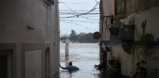Un mort și o fată dispărută după ce furtuna Leonardo lovește Portugalia și Spania
