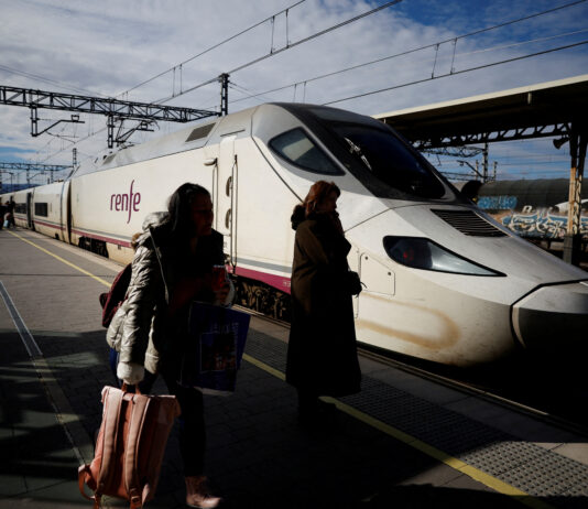 Arabia Saudită comandă 20 de trenuri de mare viteză de la compania spaniolă Talgo SA