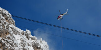 Salvamontiștii din Italia avertizează asupra riscului de avalanșe după mai multe decese în Alpi