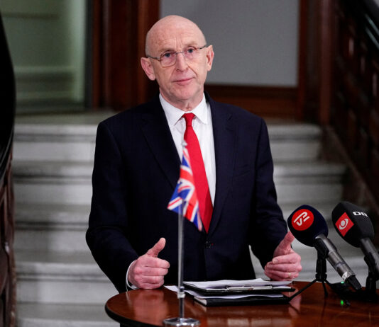 Marea Britanie alocă 205 milioane de dolari pentru a trimite arme americane în Ucraina