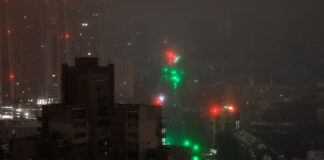 Rusia lansează „sute” de rachete și drone asupra Ucrainei într-un atac masiv aerian