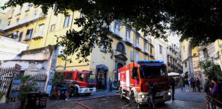 Incendiu devastator la teatrul istoric Sannazaro din Napoli