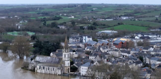 Inundații în Franța: un bărbat dispărut după ce a fost luat de apele Loarei