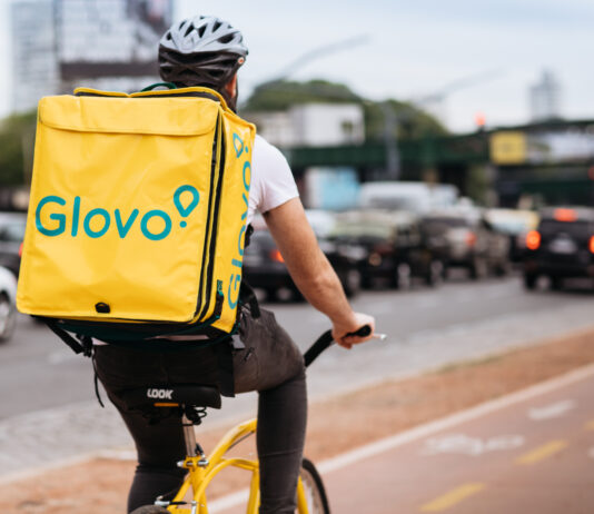Glovo, filiala din Italia sub control judiciar pentru presupusă exploatare a muncii
