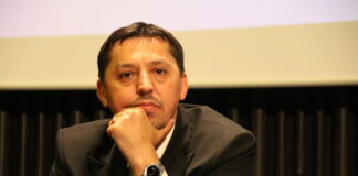 Prof. Univ. Dr. Daniel DAVID: Analfabetismul funcțional în România – ce arată analiza UNICEF și soluția QX Sursa: Prof. Univ. Dr. Daniel DAVID: Pentru o Românie Rațională!