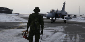 Avioane de vânătoare suedeze patrulează în Islanda, într-o demonstrație de forță în Arctica