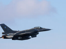 Criză de armament: F-16 ale Ucrainei au avut deficit de rachete americane timp de mai multe săptămâni