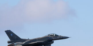 Criză de armament: F-16 ale Ucrainei au avut deficit de rachete americane timp de mai multe săptămâni