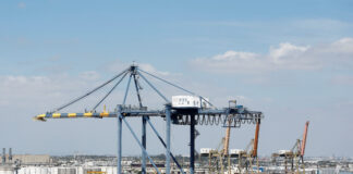 Trump reaprinde războiul comercial: Statele Unite deschid investigații care ar putea aduce noi tarife globale