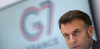 Macron: Prezența Franței în Orientul Mijlociu este defensivă după atacul asupra soldaților francezi