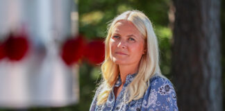 Prințesa moștenitoare a Norvegiei spune că a fost „manipulată și înșelată” de Epstein