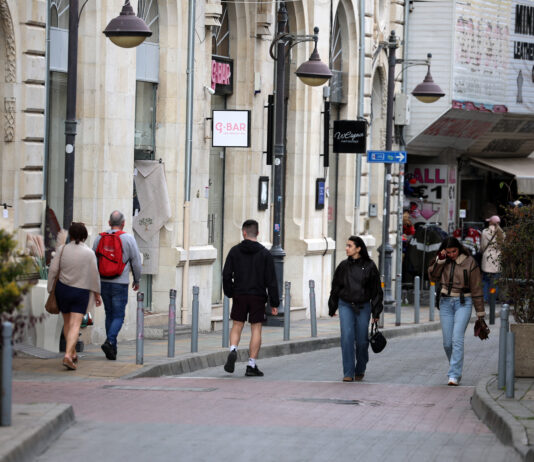 Conflictul din Iran reduce interesul turiștilor pentru Cipru și Grecia pentru începutul verii
