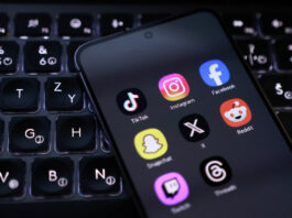 Parlamentul European dezbate incriminarea hărțuirii cibernetice la nivel UE și responsabilitatea platformelor online